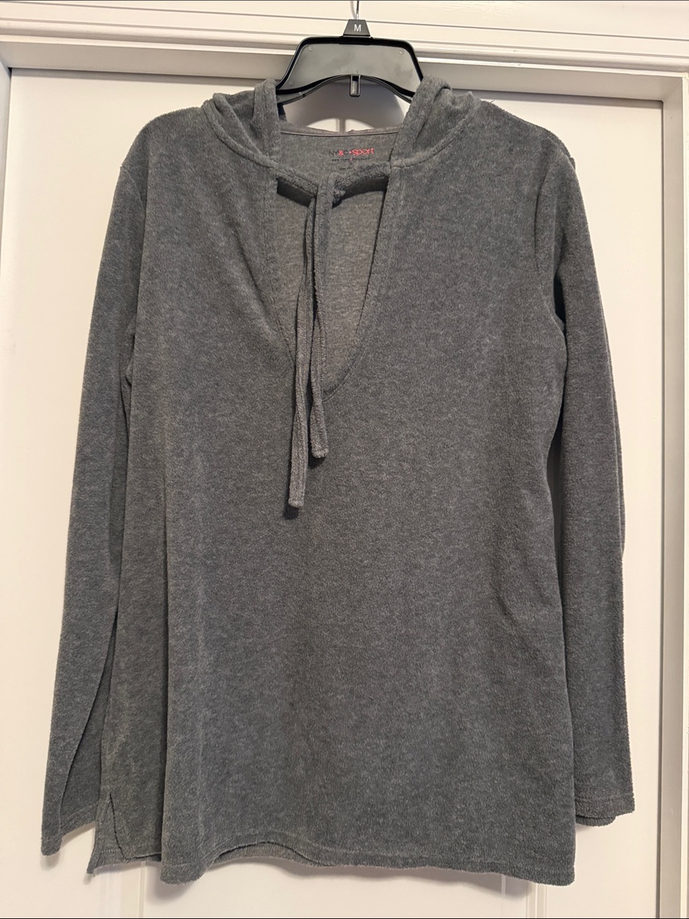 New York & Company Gray Hooded Pullover Sweatshirt